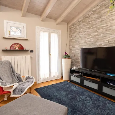 Il Rifugio Di Sally Apartment Desenzano del Garda